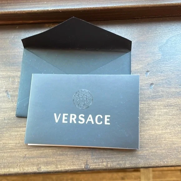 🛍💝HOST PICK💝🛍Exquisite VERSACE LEATHER BAG - Picture 11 of 15